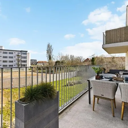 Apartamento Huswell - With Natural Swimming Pool *